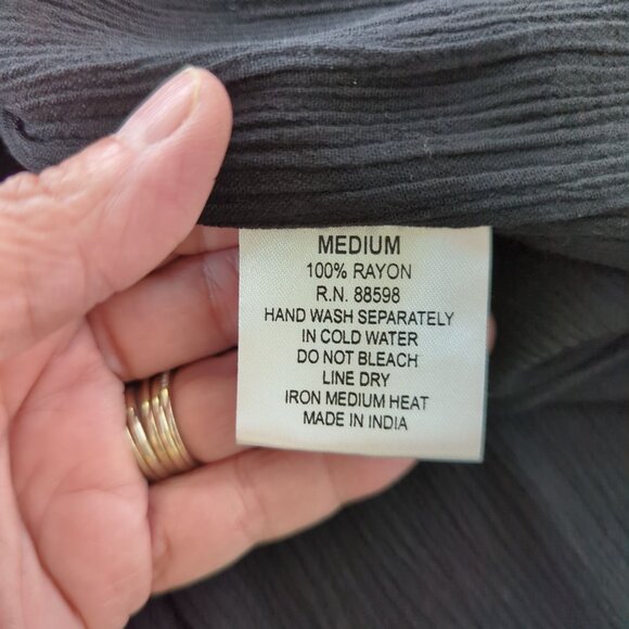 Gypsy‎ Rose Black Embroidered Poncho Top With Tie Neck Flowing Sleeves Boho sz M - Picture 7 of 11